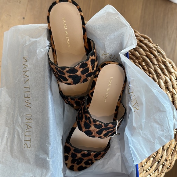 NIB Stuart Weitzman Santorini scalloped leopard-print calf hair sandals 34.5/4.5 - Picture 7 of 7